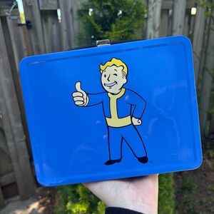 Fallout 4 Bethesda Vault Boy Vault 111 Metal Tin Lunch Box
